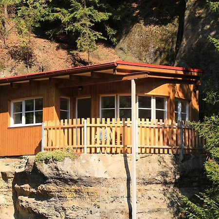 Malbenka - Chata Na Skale Pod Hradem Kokorin Exteriör bild